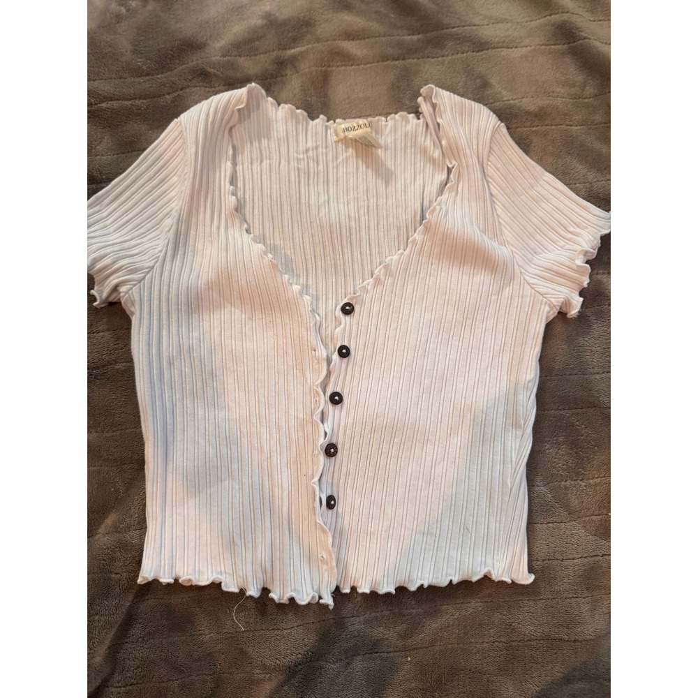 Bozzolo White Ribbed Lettuce Edge Button Front Crop Top Short Sleeve Medium